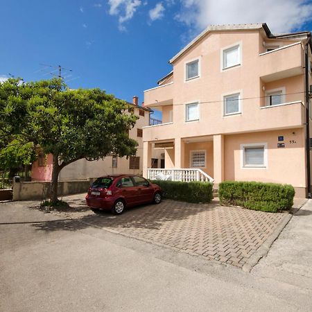 Apartments And Rooms Mladen Водице Экстерьер фото