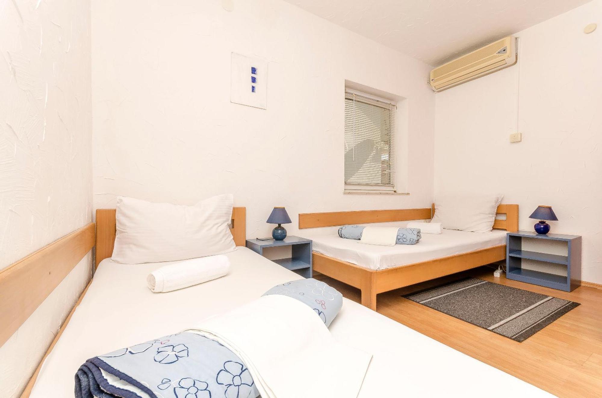 Apartments And Rooms Mladen Водице Экстерьер фото